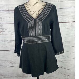 Geoffrey Beene Sport Linen Top Women 8 Black Embroider 3/4 Sleeve V Neck Stretch